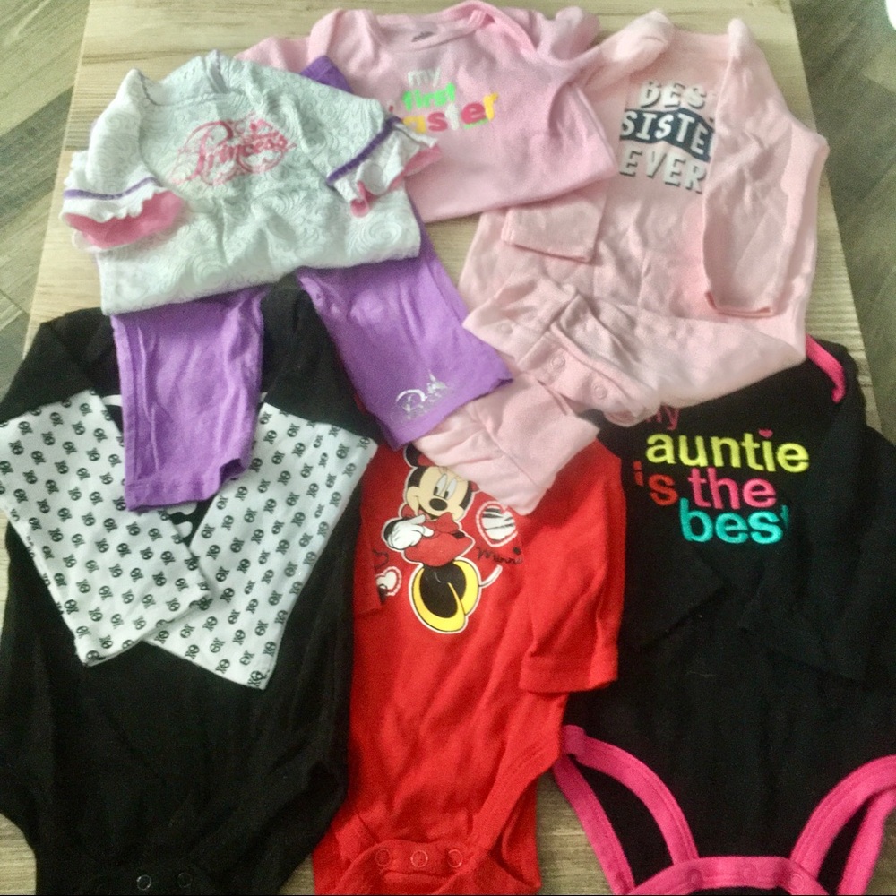 Infant Girl’s Bundle of onesies, outfit and romper Excellent and clean condition